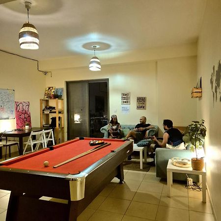 Хостел Bohemian Backpackers Дубай Экстерьер фото